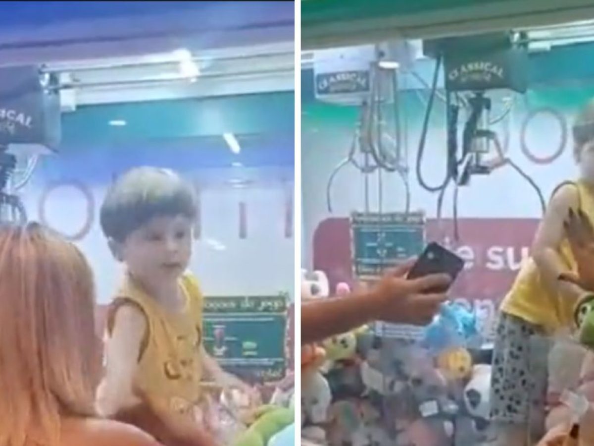 Menino entra em máquina de bichinhos de pelúcia em shopping do Rio