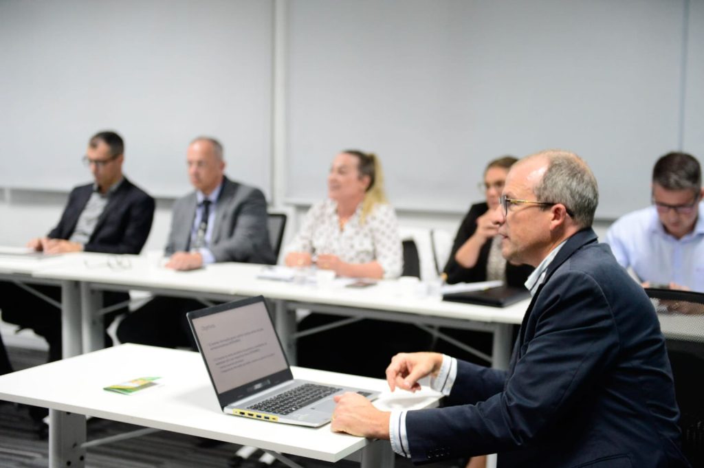 reunião de transição do governo estadual c