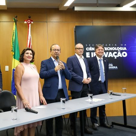 Governo lança programa para apoiar empresas de tecnologia em SC