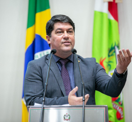 Pedido de mutirão para melhorar instalações elétricas nas escolas é feito à Celesc
