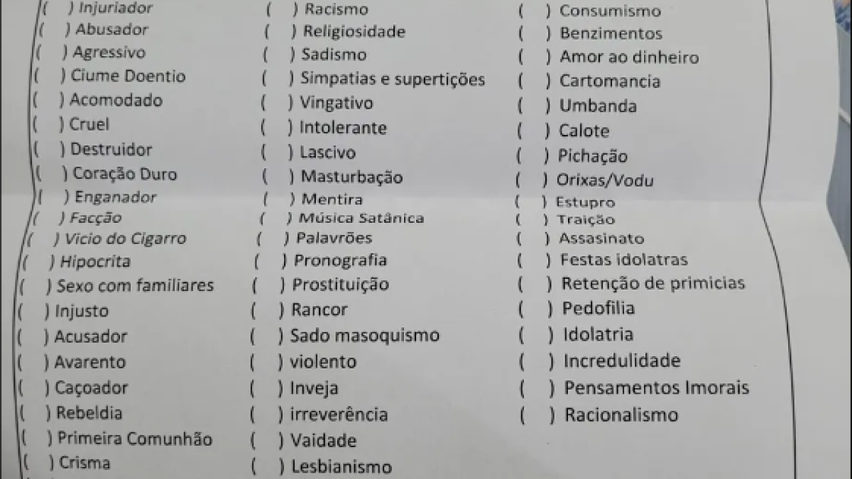 Igreja entrega 'lista de pecados' a fiéis que vão de horóscopo a jogos de  azar e de RPG e material viraliza e gera polêmicas - BNLData