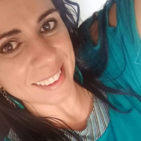 Mulher encontrada morta a tiros em carro em SC é identificada