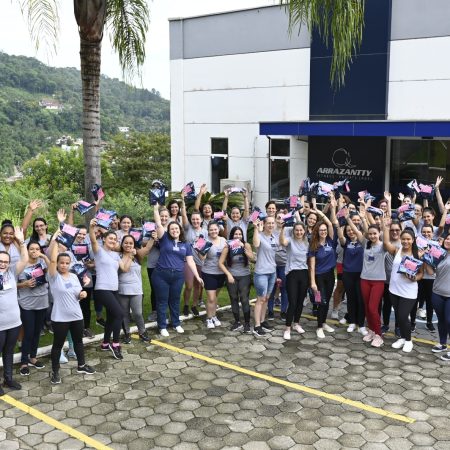 Com equipe majoritariamente feminina, empresa brusquense preza pela representatividade das mulheres