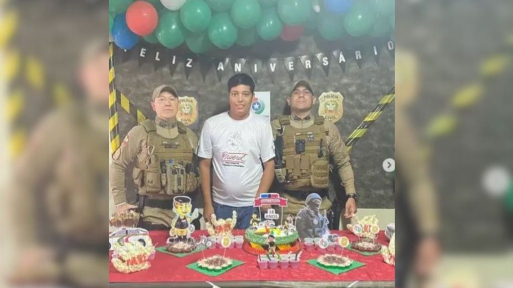 PM surpreende adolescente autista durante festa temática em blumenau