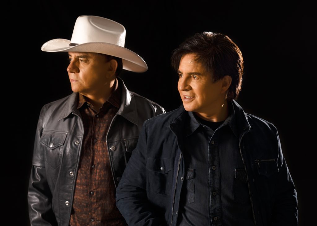Imagem mostra dupla chitaozinho e xororor
