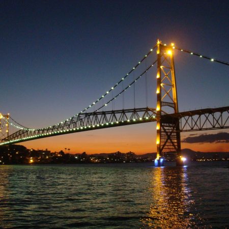 Florianópolis prevê receber 3 milhões de turistas no verão
