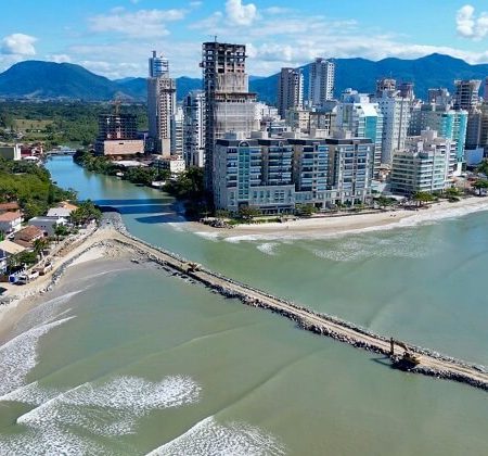 Construção em ascensão: Porto Belo supera Balneário Camboriú