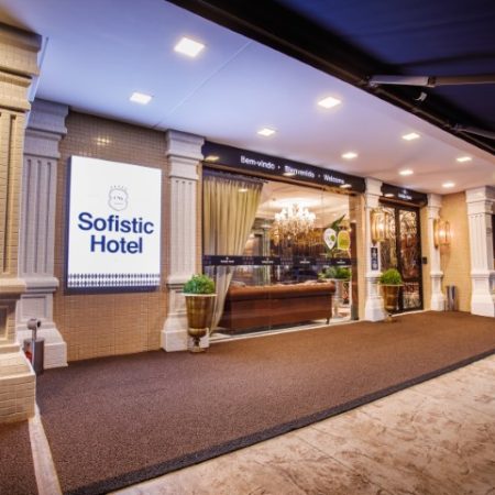Hotel Sofistic em Itapema celebra Dia das Crianças com pacote especial e passaporte para o Beto Carrero
